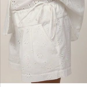 Hatch Eyelet Renata Short